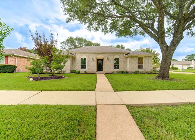 Property at 12202 Meadowhollow Dr, Meadows Place, TX 77477, 4 beds, 2 baths