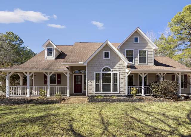 Property at 7863 Rodeo Rd, Waller, TX 77484, 4 beds, 3 baths