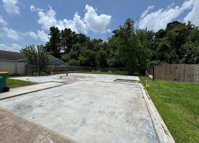 Property at 8715 Victoria Forest Dr, Houston, TX 77088