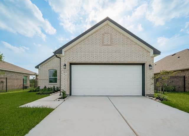 Property at 2123 Manila Ln, Texas City, TX 77568, 4 beds, 3 baths