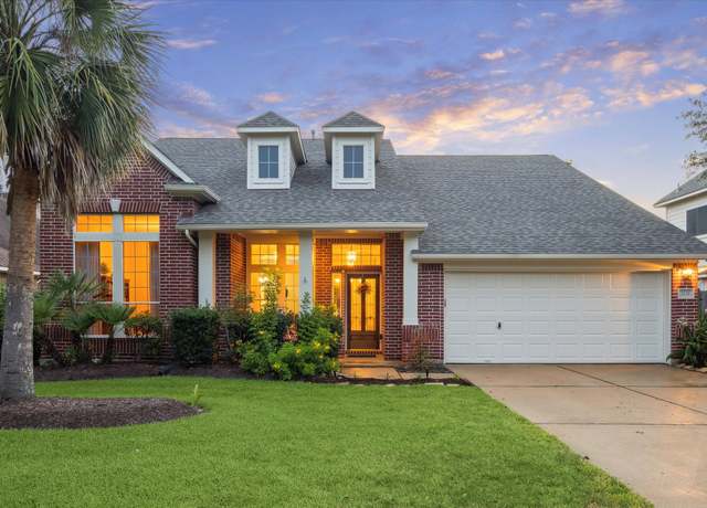 Property at 3732 Coral Reef Dr, Seabrook, TX 77586, 3 beds, 2 baths