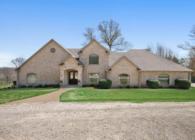 Property at 300 N County Road 1865, Grapeland, TX 75844, 3 beds, 3 baths