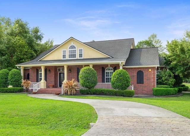 Property at 23012 Pampas St, Spring, TX 77389, 4 beds, 5 baths