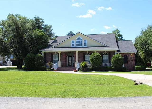 Property at 23012 Pampas St, Spring, TX 77389, 4 beds, 5 baths