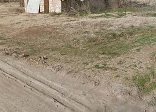 Property at 1200 W 5th St, Quanah, TX 79252