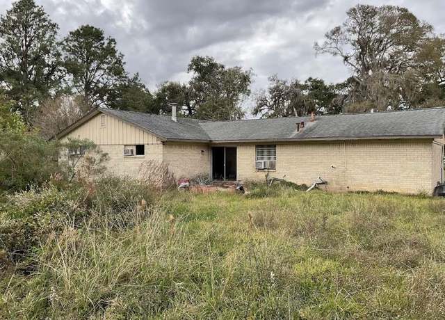 Property at 19847 County Road 319, Brazoria, TX 77422, 3 beds, 2 baths