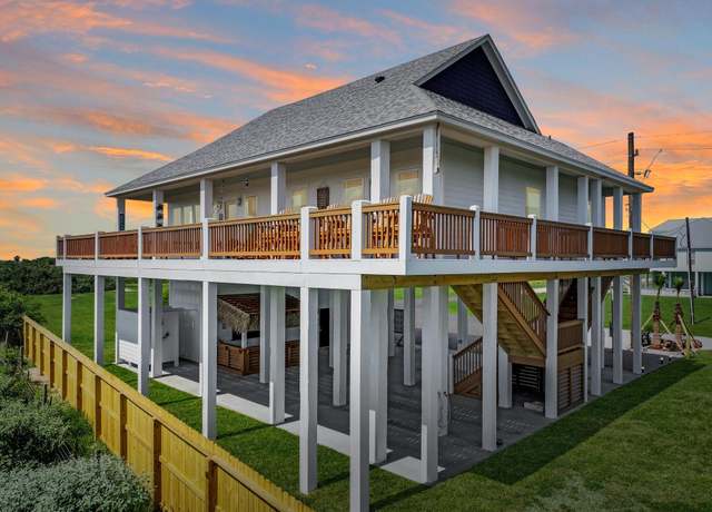 Property at 817 Sendero Dr, Crystal Beach, TX 77650, 5 beds, 4 baths