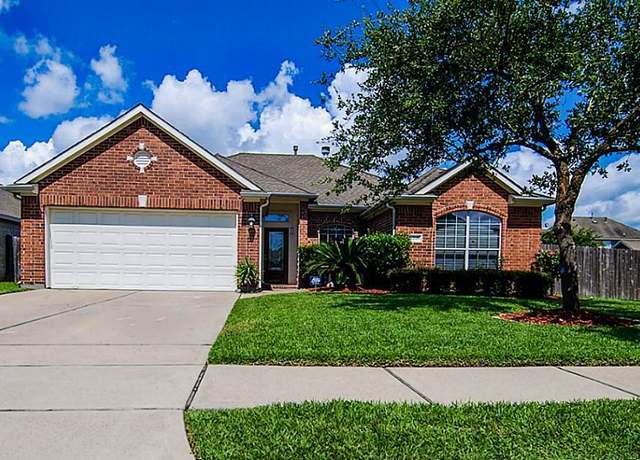 Property at 2205 Crystal Reef Ln, Pearland, TX 77584, 3 beds, 2 baths