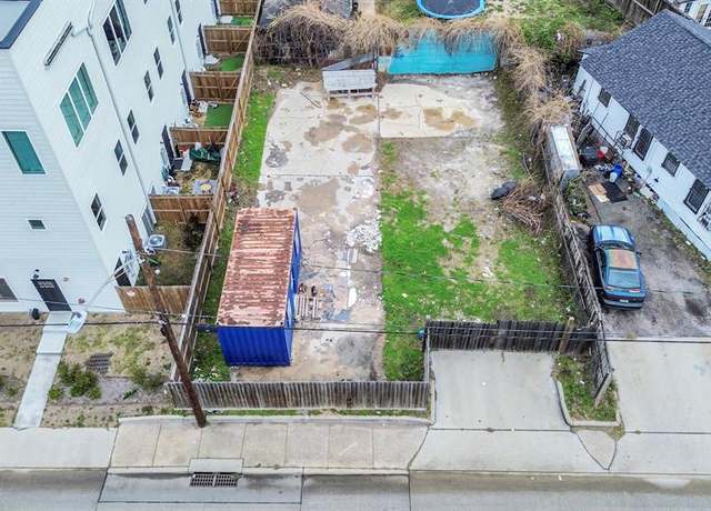 Property at 3822 Fulton St, Houston, TX 77009