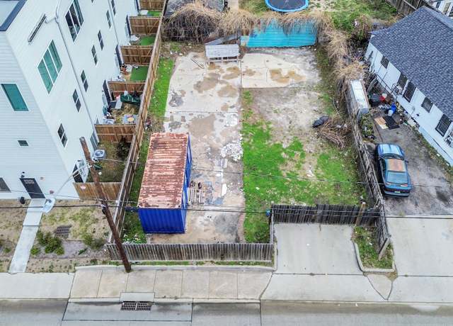 Property at 3822 Fulton St, Houston, TX 77009