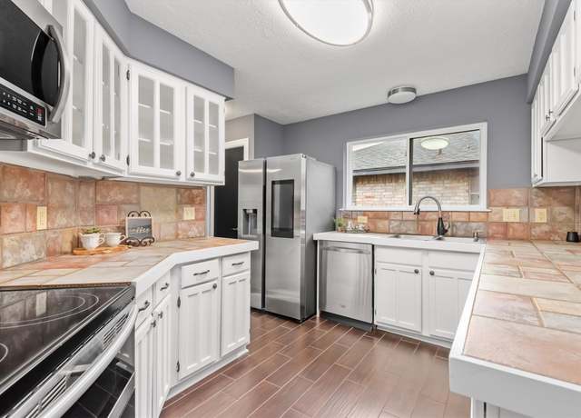 Property at 6510 Barrygate Dr, Spring, TX 77373, 4 beds, 2 baths