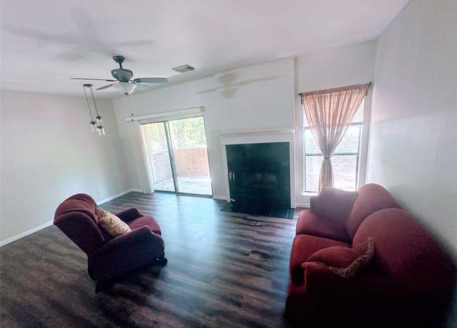 Property at 3500 Tangle Brush #187, The Woodlands, TX 77381, 1 bed, 1 bath