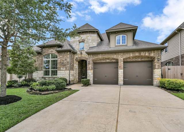 Property at 1530 Richland Hollow Ln, Friendswood, TX 77546, 4 beds, 3 baths