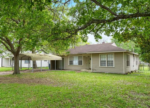 Property at 3227 12th St, Bay City, TX 77414, 2 beds, 1.5 baths