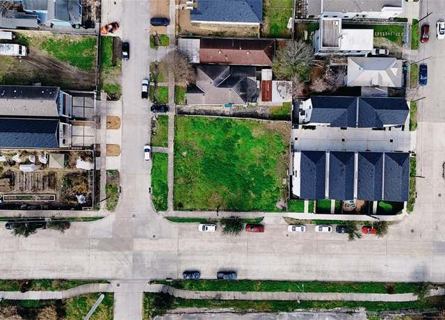 Property at 1504 Everett St, Houston, TX 77009
