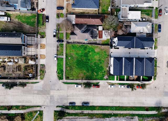 Property at 1504 Everett St, Houston, TX 77009