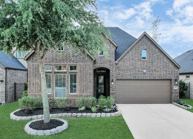 Property at 4914 Thunder Creek Ln, Sugar Land, TX 77479, 3 beds, 2 baths