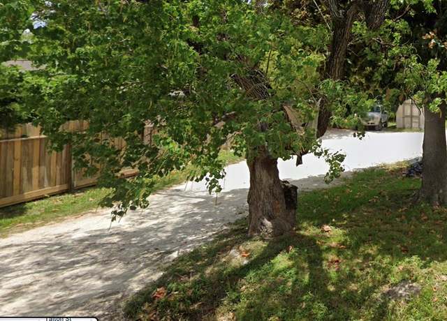 Property at 8161 Woodlyn Rd, Houston, TX 77028