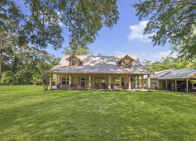 Property at 265 County Road 439 E, Bronson, TX 75930, 3 beds, 2 baths