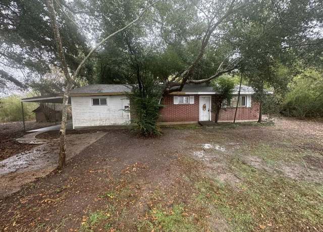 Property at 1428 Fm 253 Rd, Buna, TX 77612, 3 beds, 1.5 baths