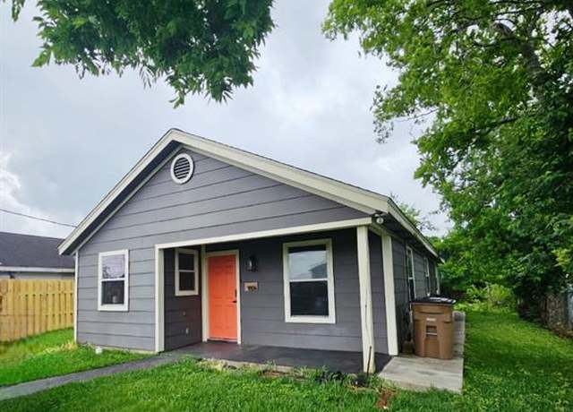 Property at 1806 Avenue D, Dickinson, TX 77539, 3 beds, 1.5 baths