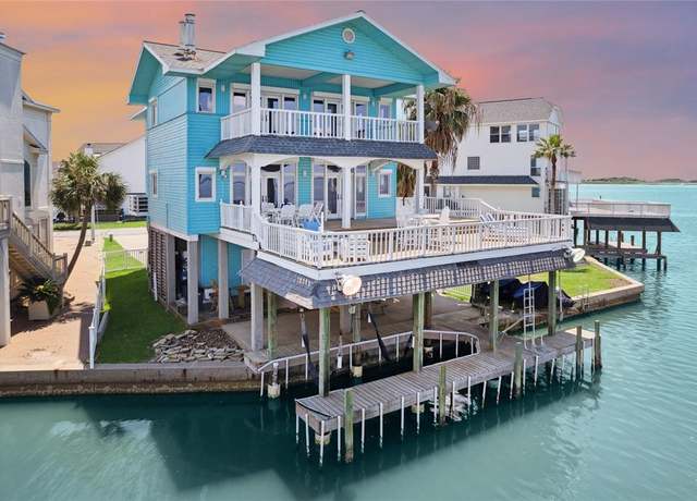 Property at 139 Isles End Rd, Tiki Island, TX 77554, 4 beds, 3 baths
