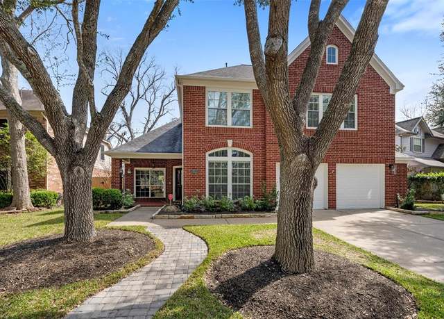 Property at 3106 Five Oaks Dr, Missouri City, TX 77459, 4 beds, 2.5 baths