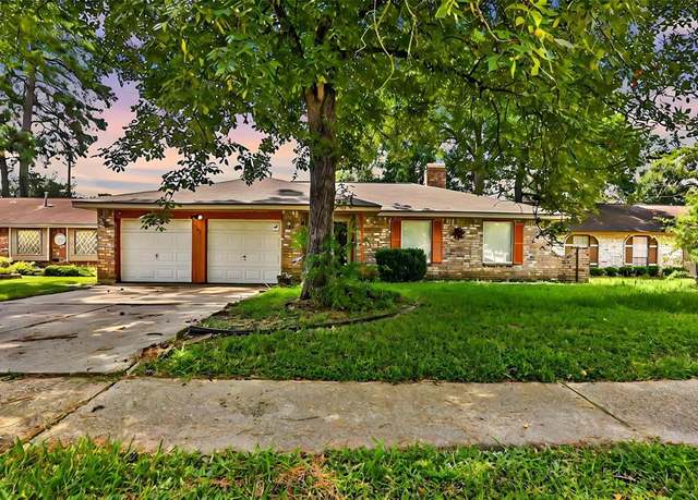 Property at 5302 Moonshadows Dr, Humble, TX 77346, 4 beds, 2 baths