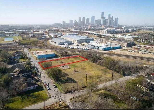 Property at 2295 Harrington St, Houston, TX 77026