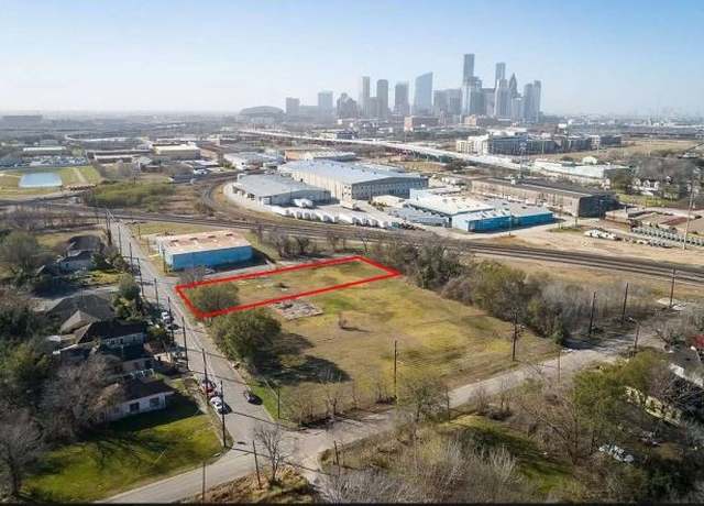 Property at 2295 Harrington St, Houston, TX 77026