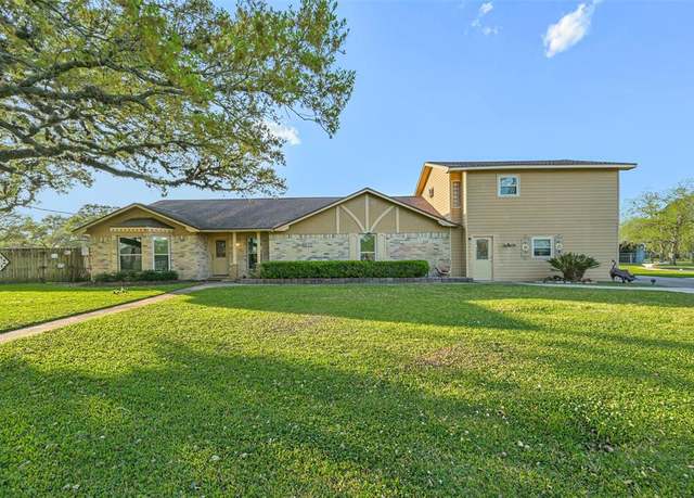 Property at 9610 Twin Oaks Dr, Manvel, TX 77578, 4 beds, 2 baths