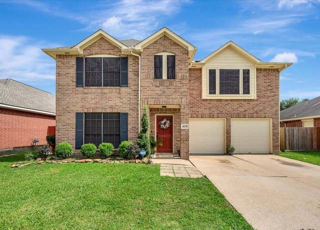 Property at 4235 Park Ridge Dr, Pasadena, TX 77504, 4 beds, 2.5 baths