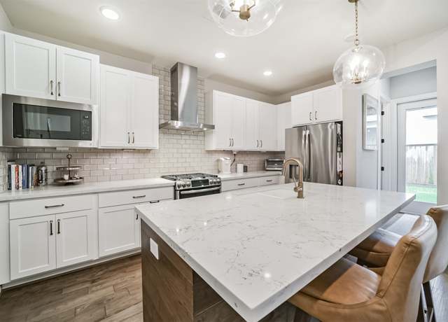 Property at 2611 Paul Quinn St, Houston, TX 77091, 3 beds, 2.5 baths