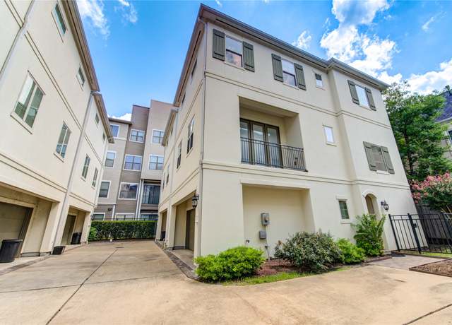 Property at 10 Hermann Park Ct, Houston, TX 77021, 3 beds, 3.5 baths