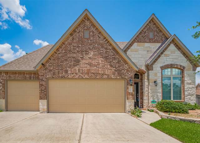 Property at 8107 Bosphorus St, Houston, TX 77044, 3 beds, 2 baths