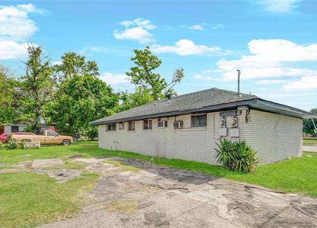 Property at 2401 Lockwood Dr, Houston, TX 77020, 2 beds, 1 bath