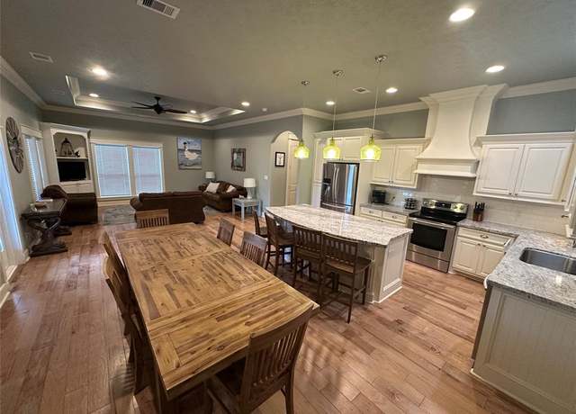 Property at 983 1/2 S Redfish, Crystal Beach, TX 77650, 3 beds, 2 baths