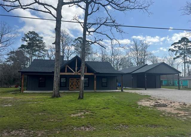 Property at 218 Strawberry St, Onalaska, TX 77360, 3 beds, 3 baths
