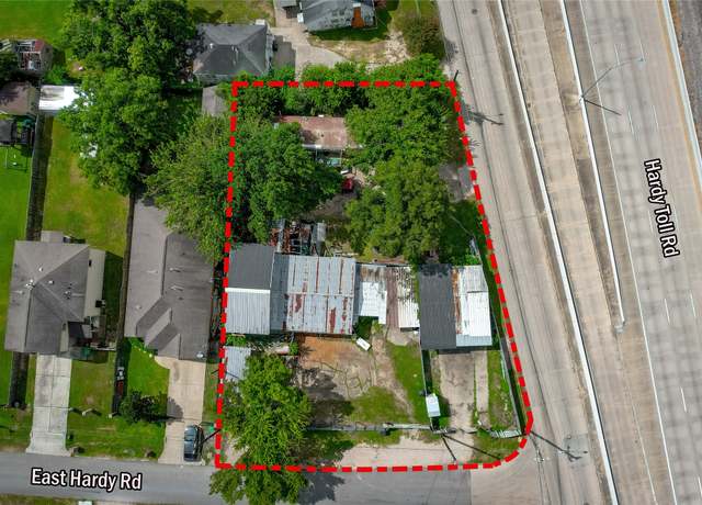Property at 9650 E Hardy Rd, Houston, TX 77093, 3 beds, 2.5 baths