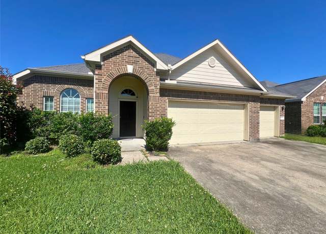 Property at 810 Sand Crab Ln, La Marque, TX 77568, 4 beds, 2 baths