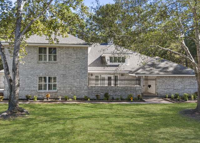 Property at 28710 Sapphire Cir, Magnolia, TX 77355, 5 beds, 4.5 baths