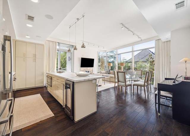 Property at 2207 Bancroft St #301, Houston, TX 77027, 2 beds, 2 baths