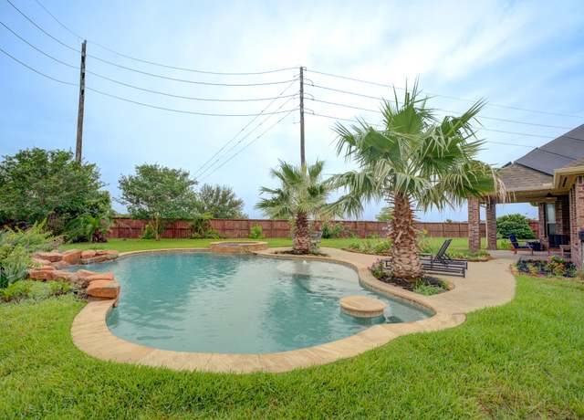 Property at 3596 Mustang Ridge Ln, Pearland, TX 77584, 3 beds, 2 baths
