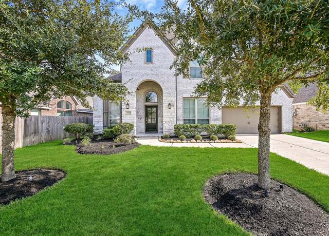 Property at 3104 Cactus Grove Ln, Pearland, TX 77584, 5 beds, 5 baths