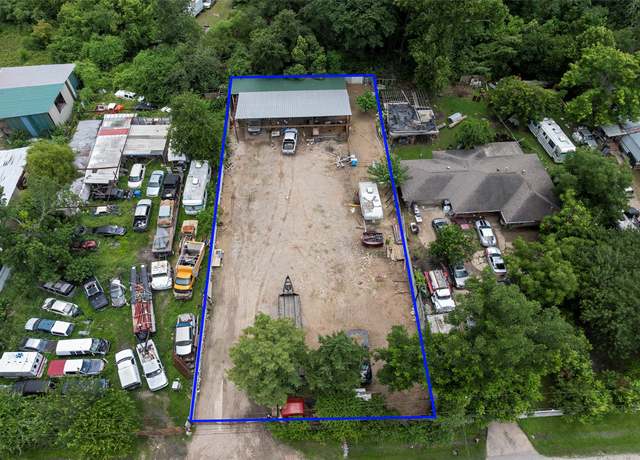 Property at 382 Airway St, Houston, TX 77037