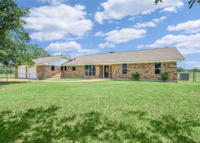Property at 5131 N Us Highway 77, Warda, TX 78960, 4 beds, 2.5 baths