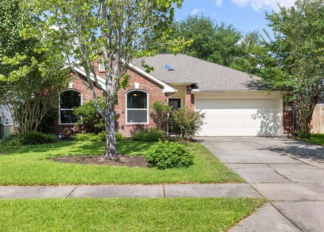 Property at 31114 Silver Village Dr, Spring, TX 77386, 4 beds, 2 baths