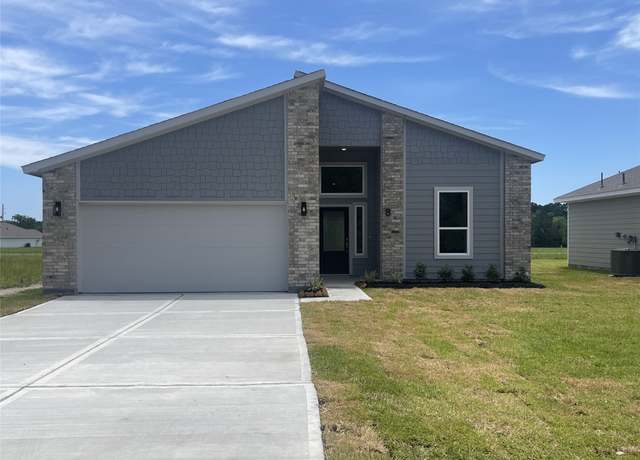 Property at 8 Greenway Dr, Trinity, TX 75862, 2 beds, 2 baths