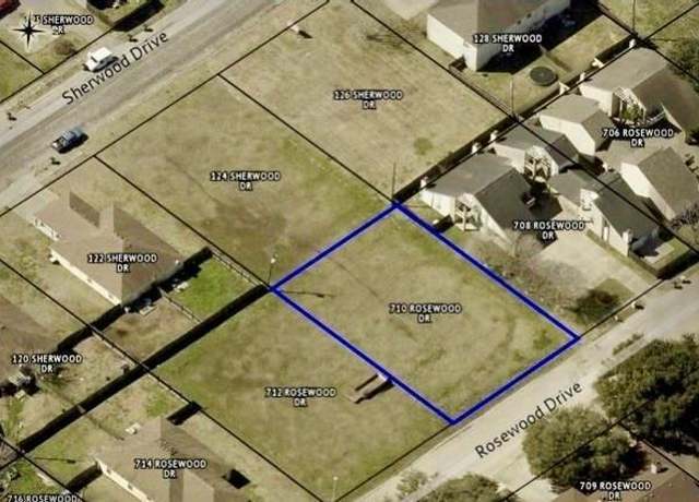 Property at 710 Rosewood Dr, Victoria, TX 77901