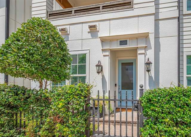Property at 1205 Timbergrove Acres St, Houston, TX 77008, 3 beds, 3.5 baths